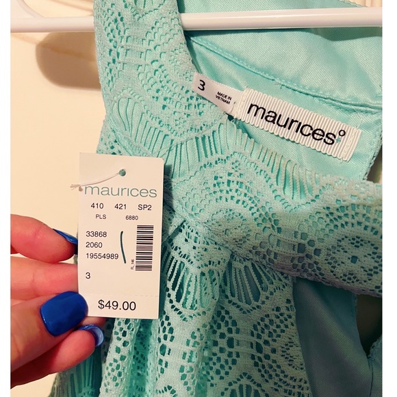 Dress - Picture 3 of 3